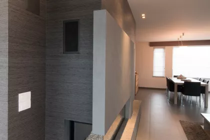 Bigger view of Haardwand combinatie behang-schildertechniek